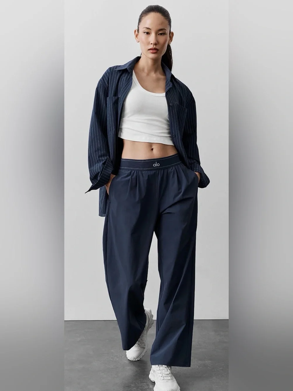 ALO Yoga  Suit Up Trouser  Navy  size XXS